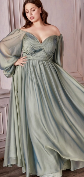 Formal dress - Picture 3 of 11